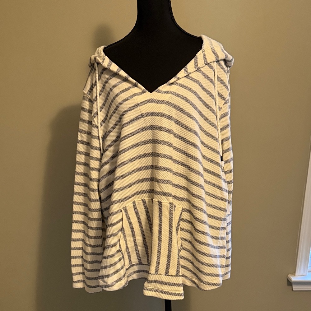 Striped Hooded Knit Sweater & short set - Cream & Light Blue